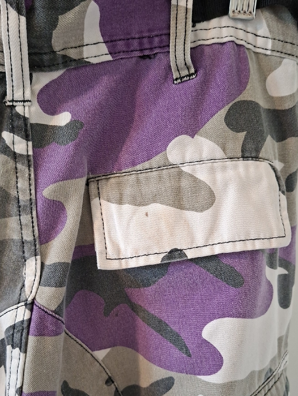 Purple/Black/White Classic Camo Cargo Pants w/ Adjustable Waist/Ankles (Size S) - Picture 7 of 8
